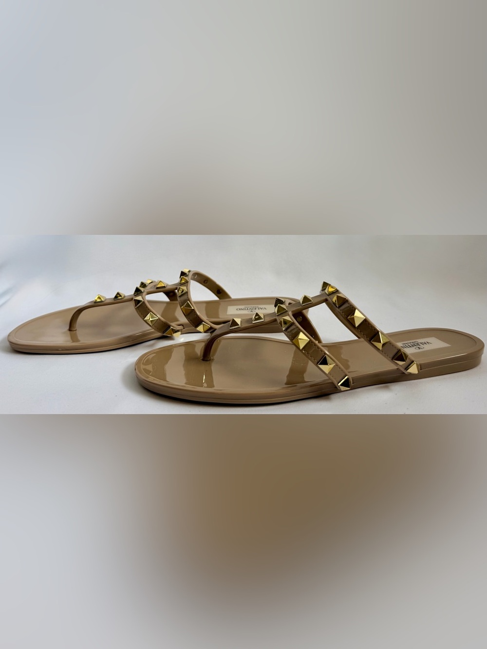 Valentino Garavani Rockstud Nude Jelly Studded T-Strap Thong Sandals EU 38 - Picture 7 of 12